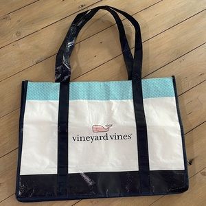 Vinyard vines tote